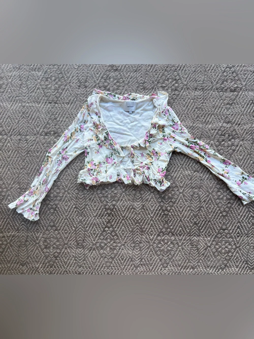 Reformation Julie Tie Front Floral Blouse Size 6 Black‎ Floral Puff Sleeve Top